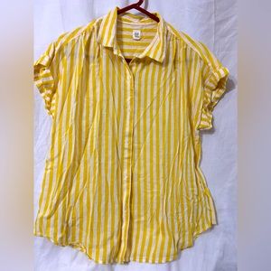 Gap button down shirt